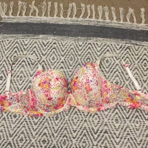 Victoria Secret bra
